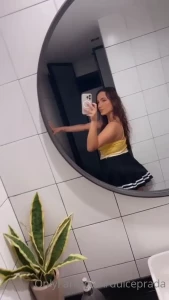7724894