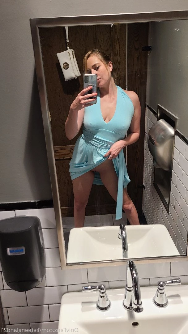 Kate England [ kateengland21 ] Onlyfans leaked photo 587945 on Hotleaks.tv