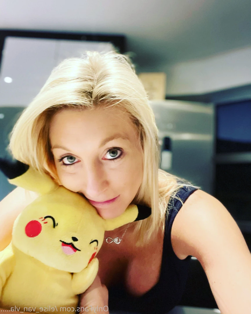Elise Van Vlaanderen [ elise_van_vlaanderen ] Onlyfans leaked photo 7652193 on Hotleaks.tv
