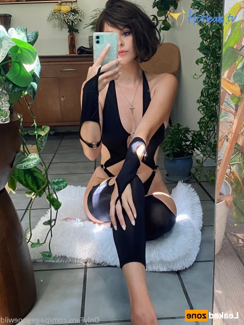 Elly🍓 [ ellyclutch ] Onlyfans leaked photo 16490435 on Hotleaks.tv