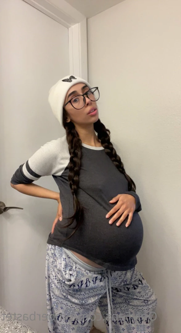 Ember [ emberbastet ] Onlyfans leaked photo 7497787 on Hotleaks.tv