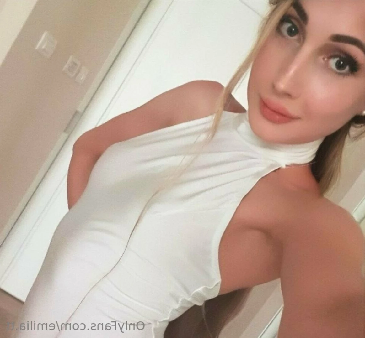 🏳️‍⚧️𝐄𝐦𝐢𝐥𝐢𝐚💚𝐓𝐒🏳️‍⚧️ [ emilia.tt ] Onlyfans leaked photo 14601065 on Hotleaks.tv