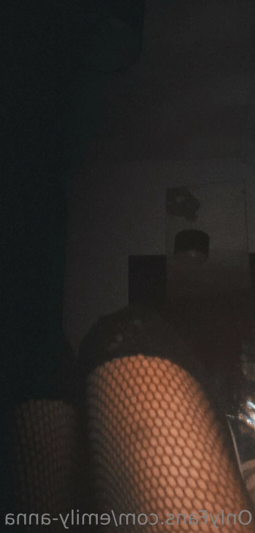 Emily [ emily-anna ] Onlyfans leaked photo 7666095 on Hotleaks.tv