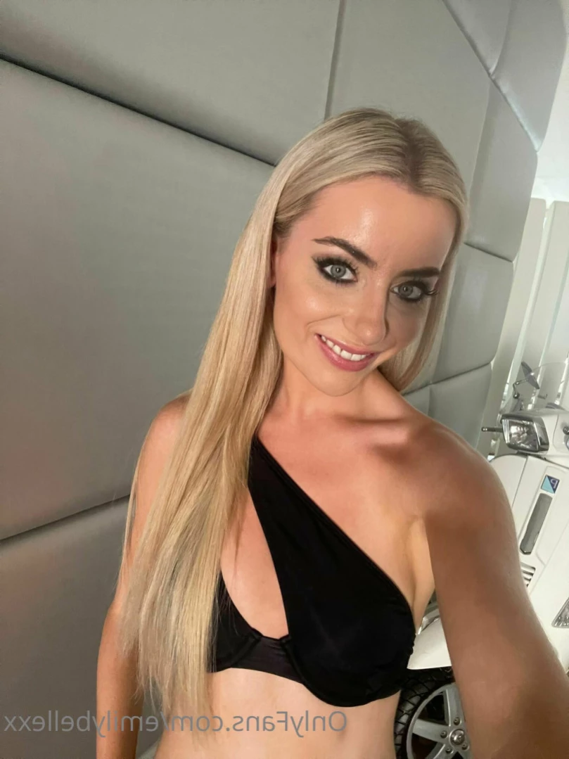 Emily Bellexx [ emilybellexx ] Onlyfans leaked photo 10870048 on Hotleaks.tv