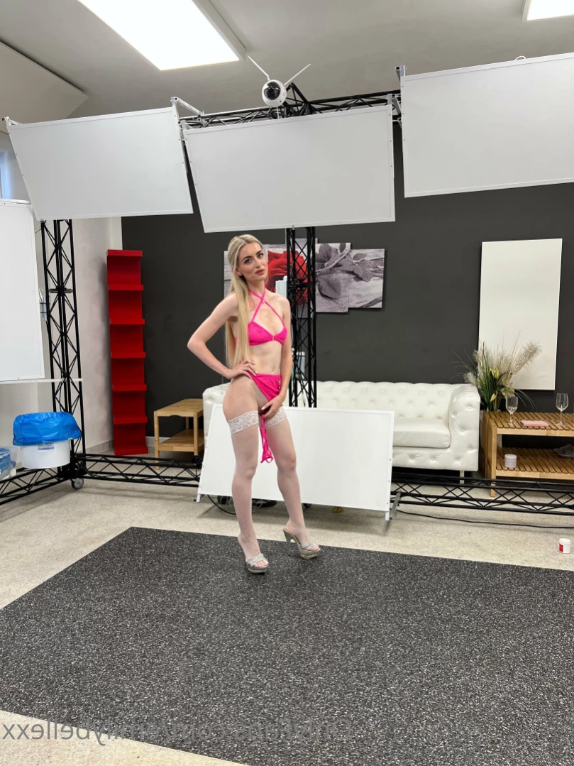 Emily Bellexx [ emilybellexx ] Onlyfans leaked photo 10918481 on Hotleaks.tv