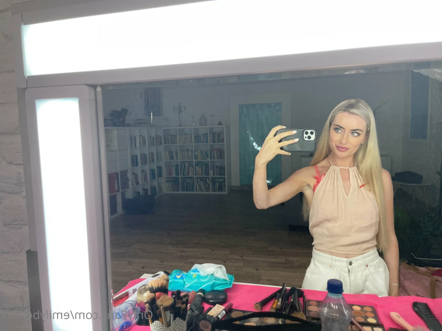 Emily Bellexx [ emilybellexx ] Onlyfans leaked photo 11048451 on Hotleaks.tv