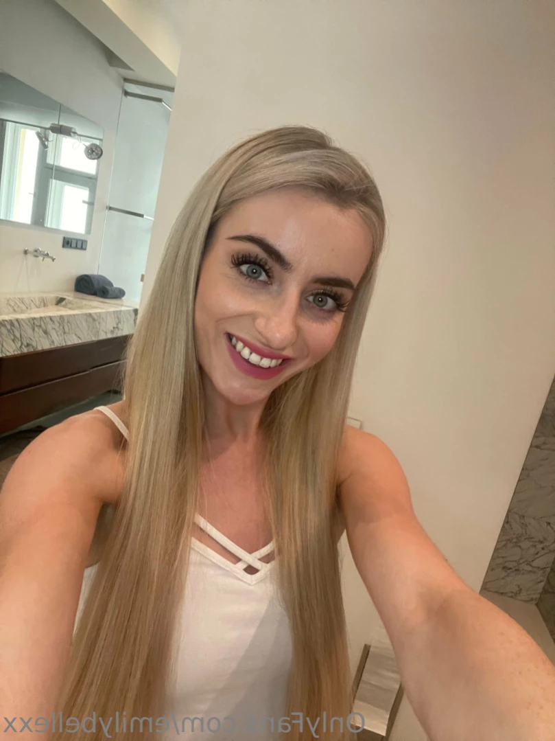 Emily Bellexx [ emilybellexx ] Onlyfans leaked photo 11048514 on Hotleaks.tv