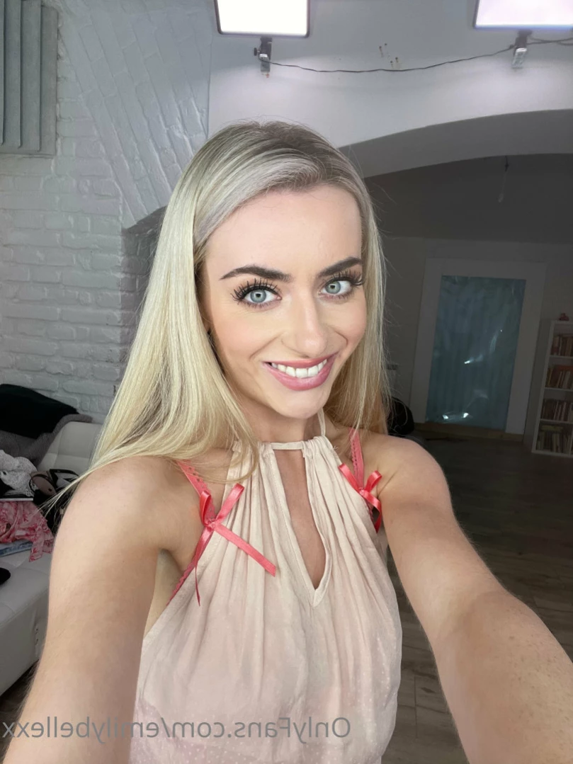 Emily Bellexx [ emilybellexx ] Onlyfans leaked photo 11049144 on Hotleaks.tv