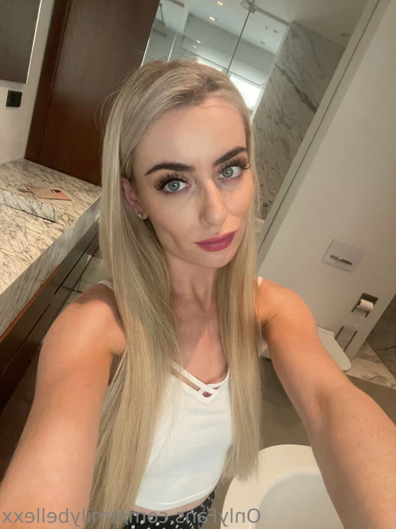 Emily Bellexx [ emilybellexx ] Onlyfans leaked photo 11049169 on Hotleaks.tv