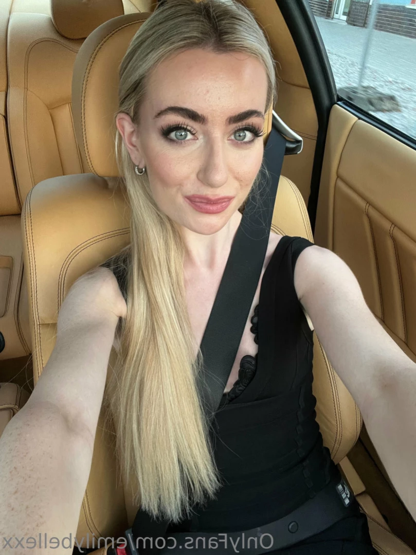 Emily Bellexx [ emilybellexx ] Onlyfans leaked photo 11049175 on Hotleaks.tv