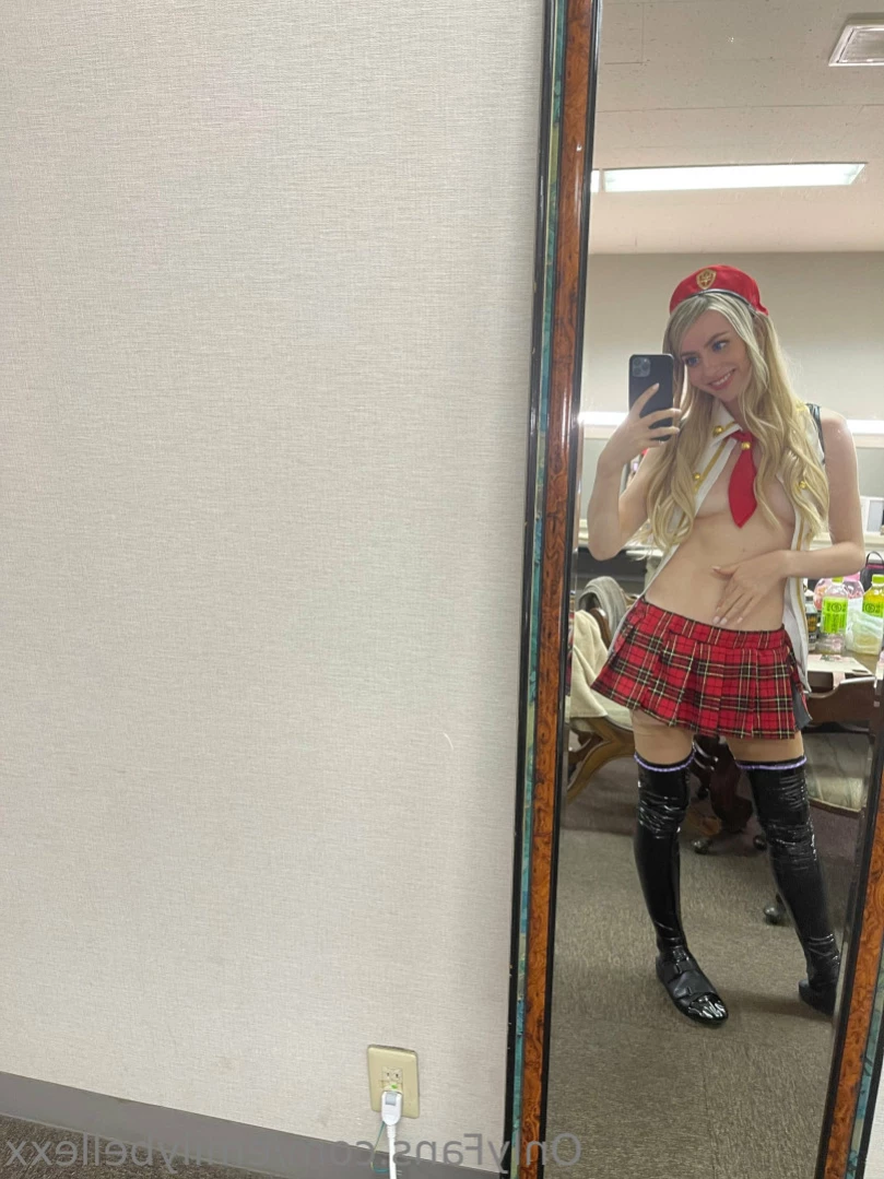 Emily Bellexx [ emilybellexx ] Onlyfans leaked photo 11049182 on Hotleaks.tv