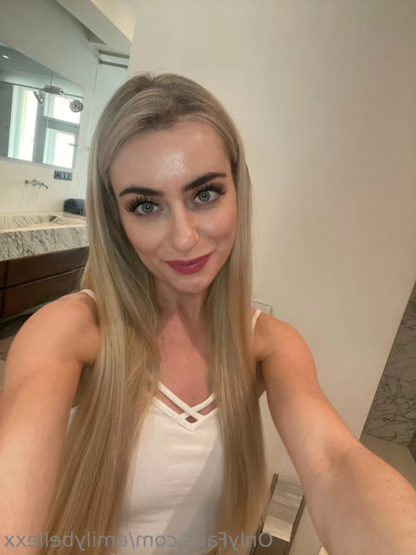 Emily Bellexx [ emilybellexx ] Onlyfans leaked photo 11049219 on Hotleaks.tv