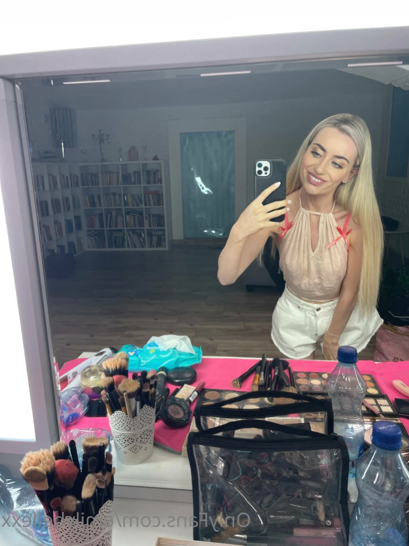 Emily Bellexx [ emilybellexx ] Onlyfans leaked photo 11049237 on Hotleaks.tv