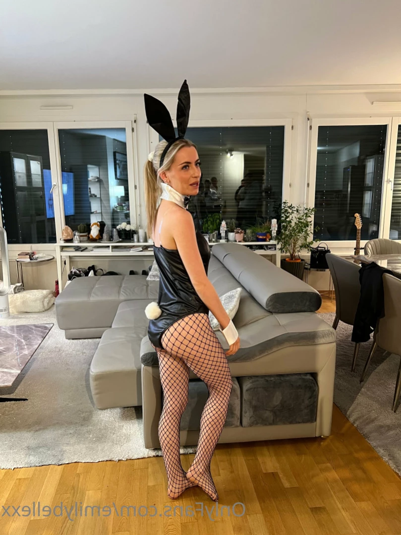 Emily Bellexx [ emilybellexx ] Onlyfans leaked photo 11049240 on Hotleaks.tv