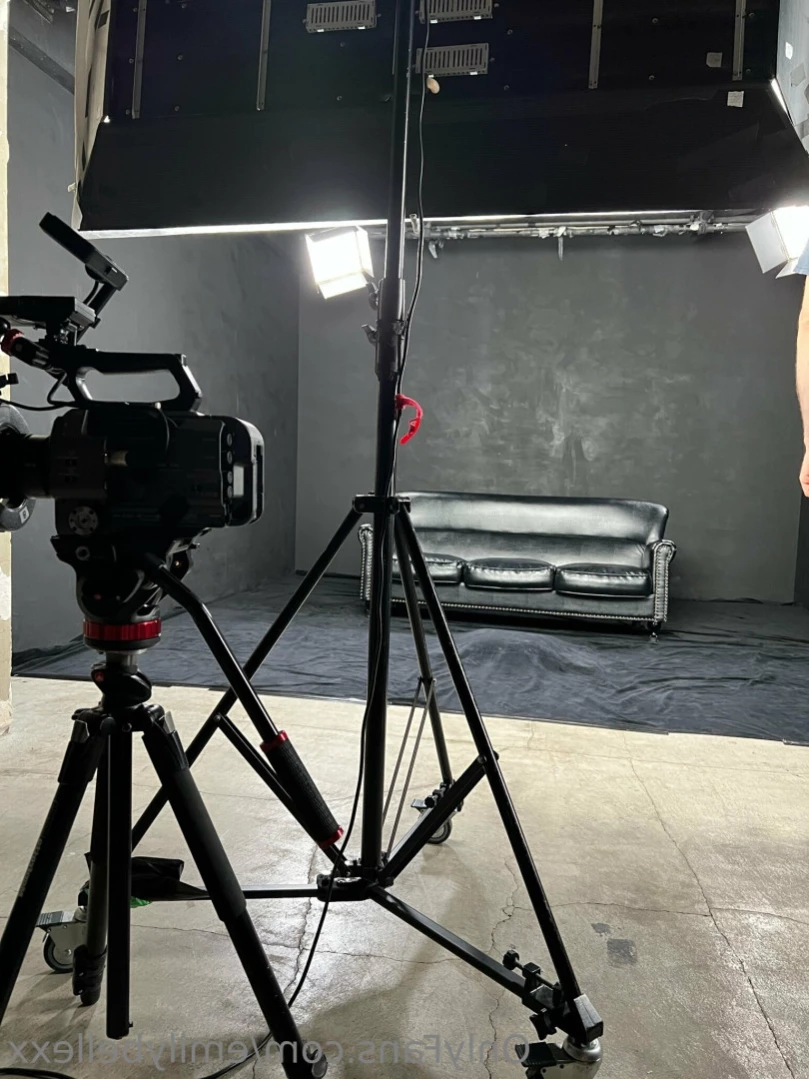 Emily Bellexx [ emilybellexx ] Onlyfans leaked photo 11049276 on Hotleaks.tv