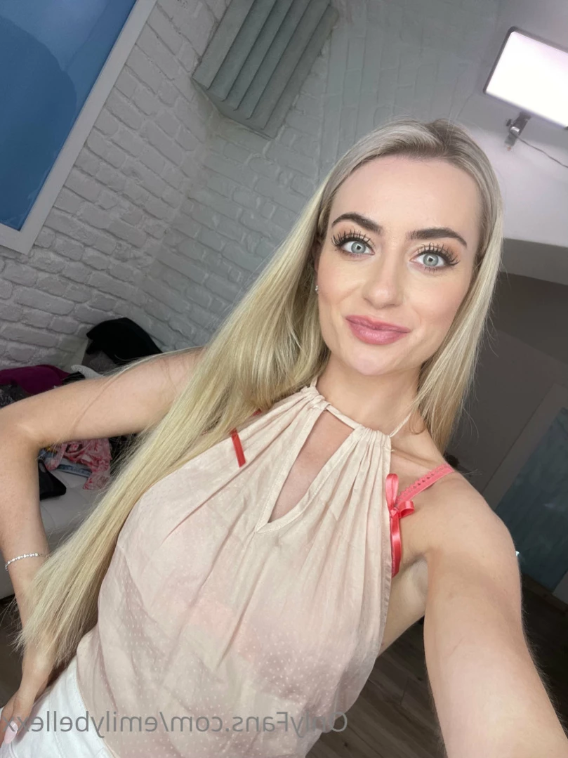 Emily Bellexx [ emilybellexx ] Onlyfans leaked photo 11049301 on Hotleaks.tv
