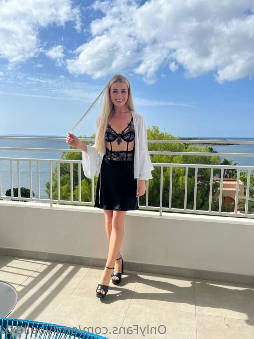Emily Bellexx [ emilybellexx ] Onlyfans leaked photo 11368764 on Hotleaks.tv