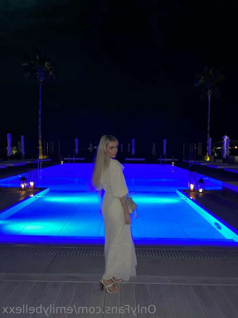 Emily Bellexx [ emilybellexx ] Onlyfans leaked photo 11713125 on Hotleaks.tv