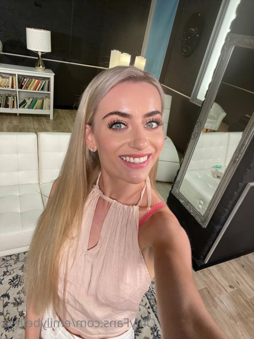 Emily Bellexx [ emilybellexx ] Onlyfans leaked photo 11746522 on Hotleaks.tv