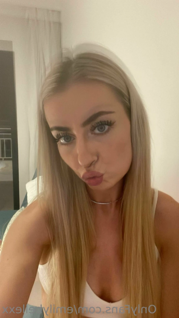 Emily Bellexx [ emilybellexx ] Onlyfans leaked photo 12473656 on Hotleaks.tv