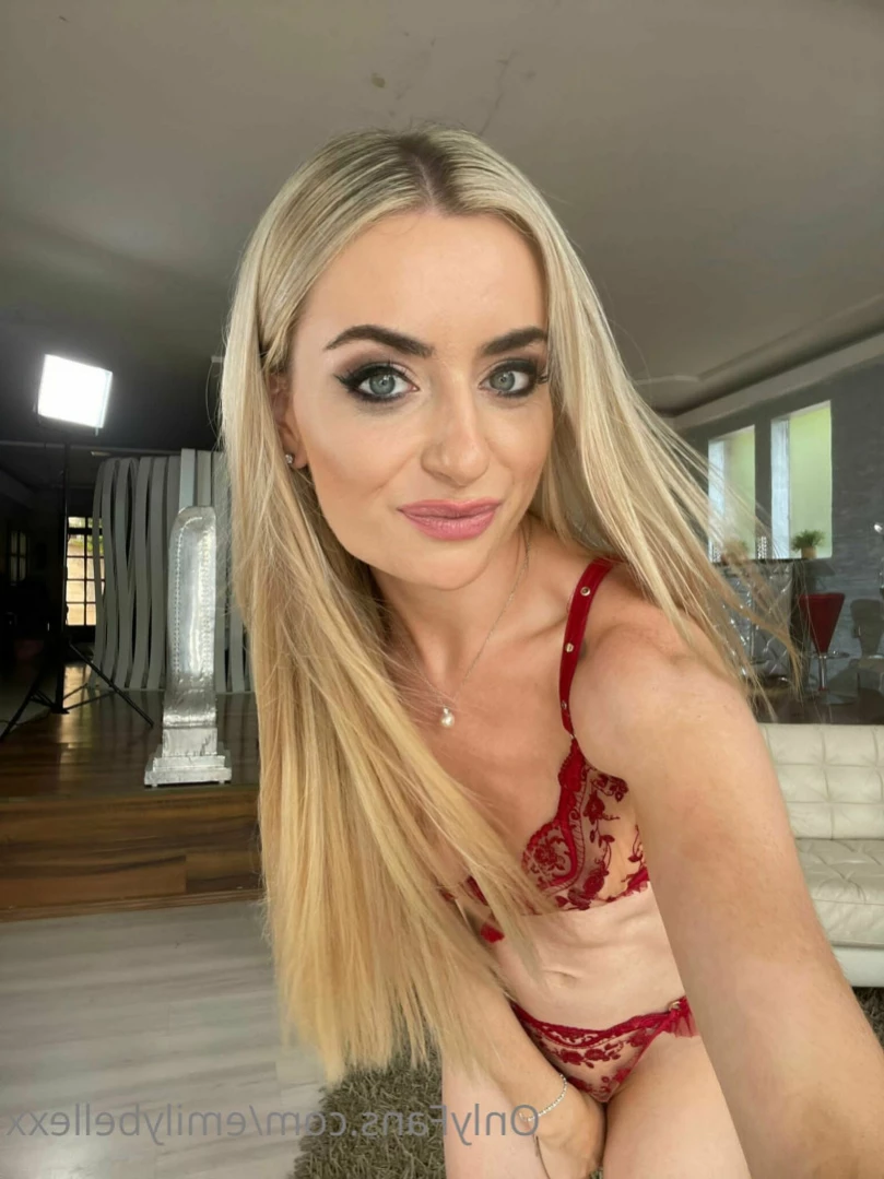 Emily Bellexx [ emilybellexx ] Onlyfans leaked photo 12766892 on Hotleaks.tv