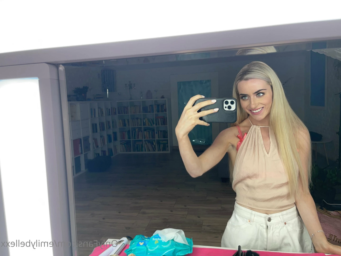 Emily Bellexx [ emilybellexx ] Onlyfans leaked photo 12824000 on Hotleaks.tv