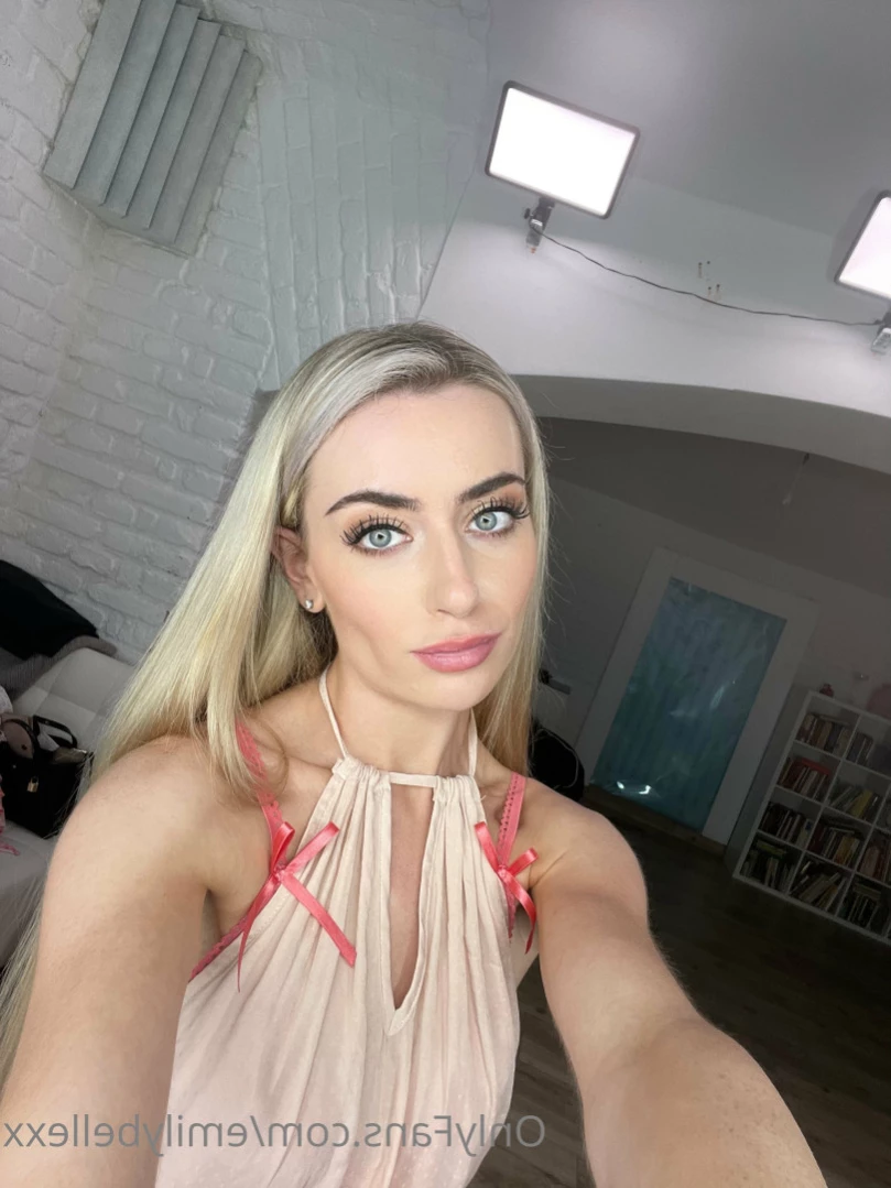 Emily Bellexx [ emilybellexx ] Onlyfans leaked photo 12840910 on Hotleaks.tv