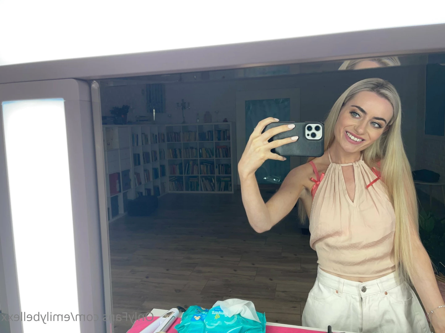Emily Bellexx [ emilybellexx ] Onlyfans leaked photo 12848067 on Hotleaks.tv