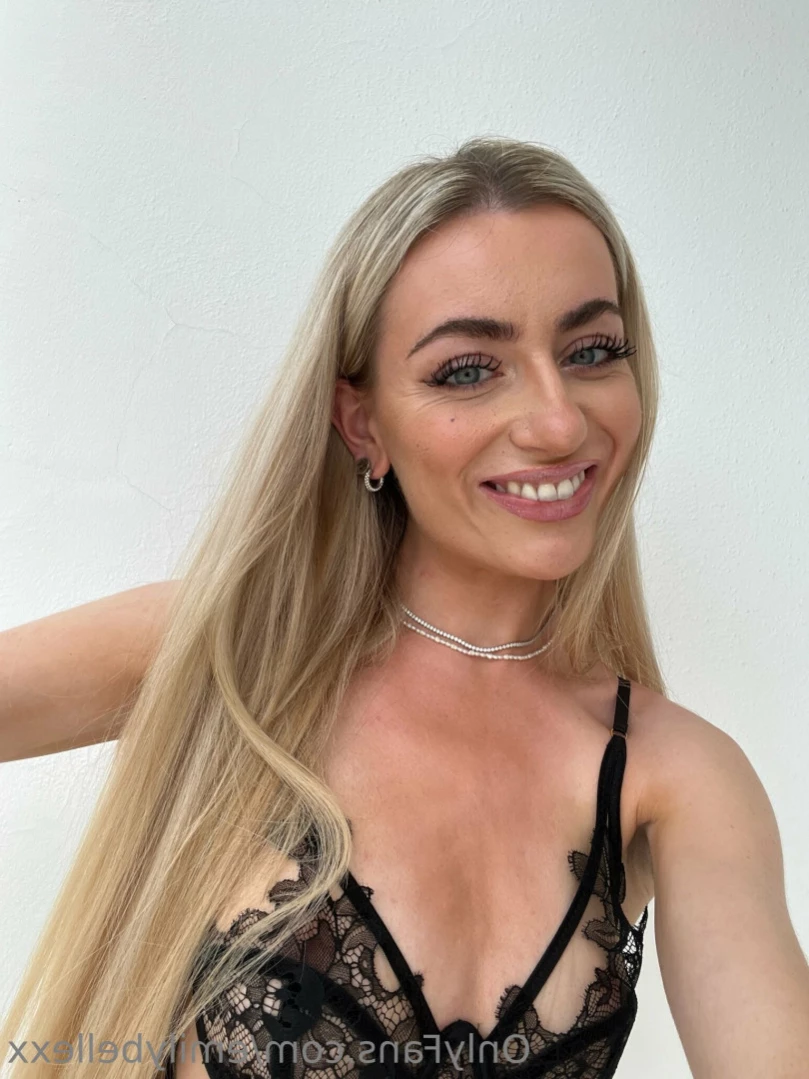 Emily Bellexx [ emilybellexx ] Onlyfans leaked photo 13429830 on Hotleaks.tv