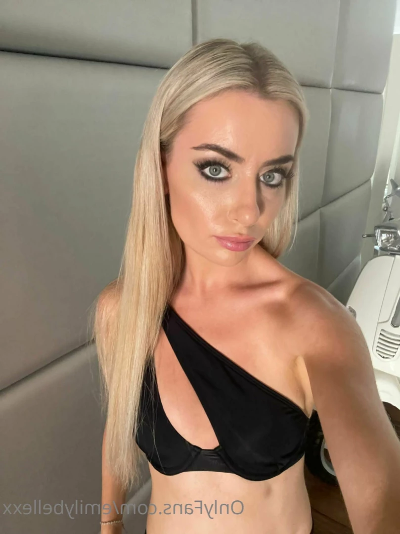 Emily Bellexx [ emilybellexx ] Onlyfans leaked photo 13580616 on Hotleaks.tv