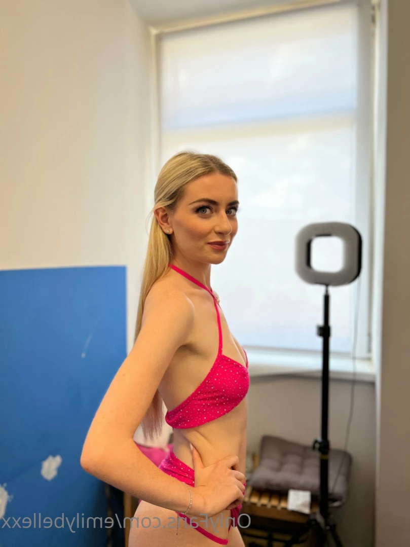 Emily Bellexx [ emilybellexx ] Onlyfans leaked photo 13780811 on Hotleaks.tv