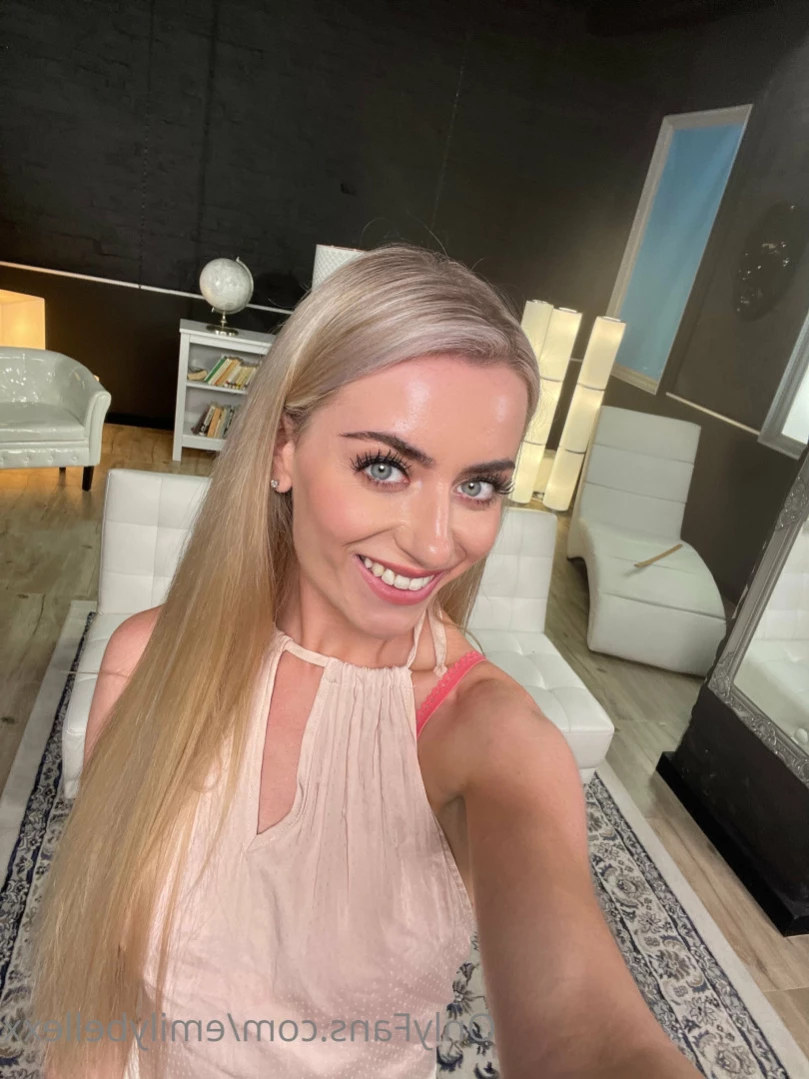 Emily Bellexx [ emilybellexx ] Onlyfans leaked photo 13780936 on Hotleaks.tv