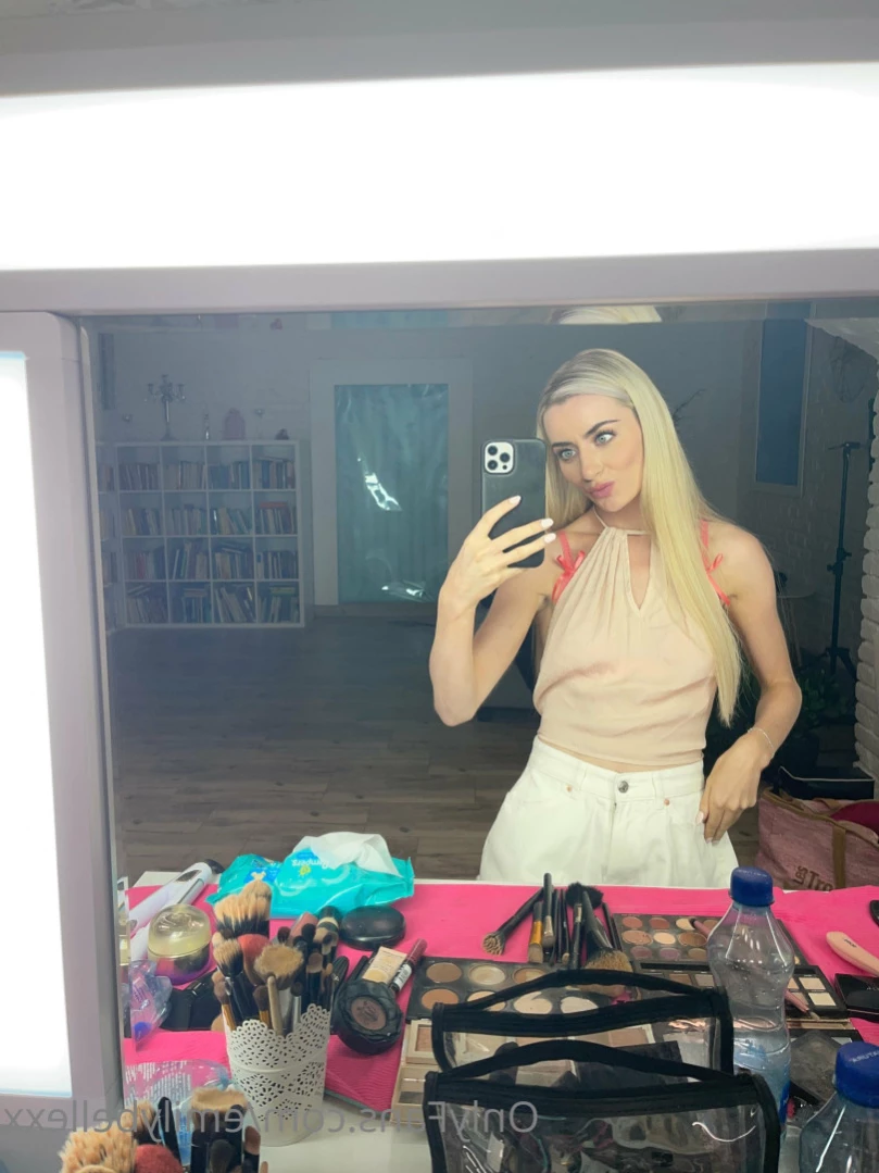 Emily Bellexx [ emilybellexx ] Onlyfans leaked photo 14107254 on Hotleaks.tv