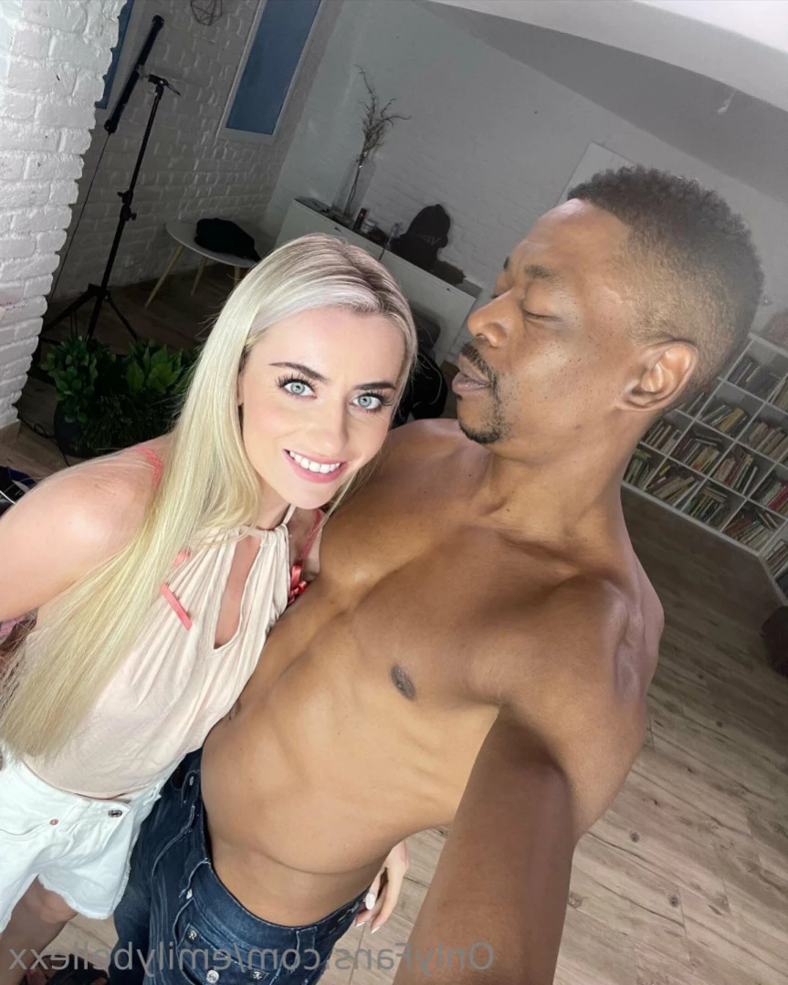 Emily Bellexx [ emilybellexx ] Onlyfans leaked photo 14548511 on Hotleaks.tv
