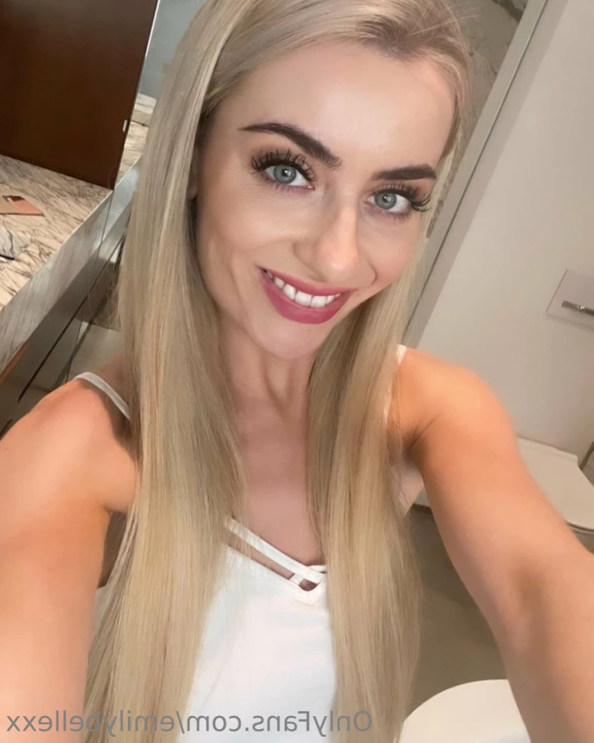 Emily Bellexx [ emilybellexx ] Onlyfans leaked photo 14548518 on Hotleaks.tv