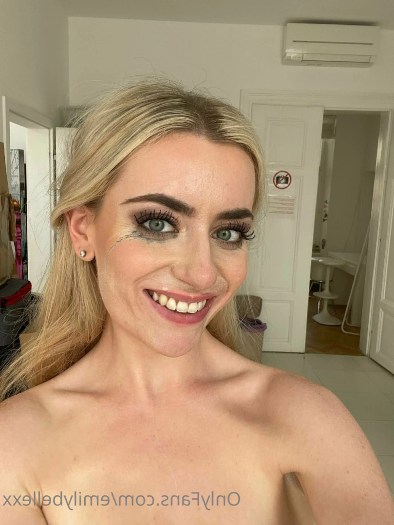 Emily Bellexx [ emilybellexx ] Onlyfans leaked photo 14775973 on Hotleaks.tv