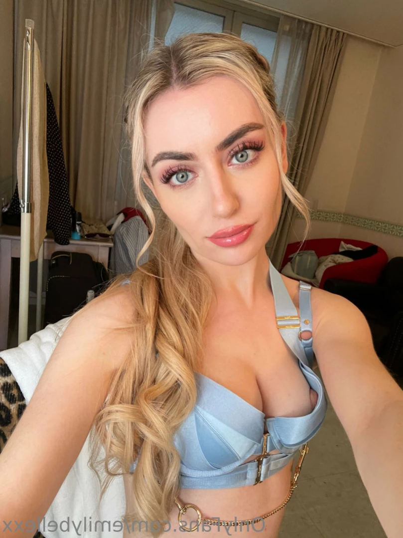 Emily Bellexx [ emilybellexx ] Onlyfans leaked photo 15834594 on Hotleaks.tv