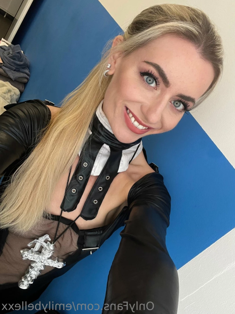 Emily Bellexx [ emilybellexx ] Onlyfans leaked photo 16008983 on Hotleaks.tv