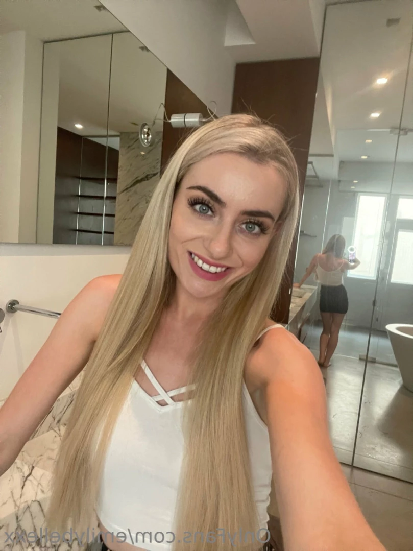 Emily Bellexx [ emilybellexx ] Onlyfans leaked photo 16116324 on Hotleaks.tv