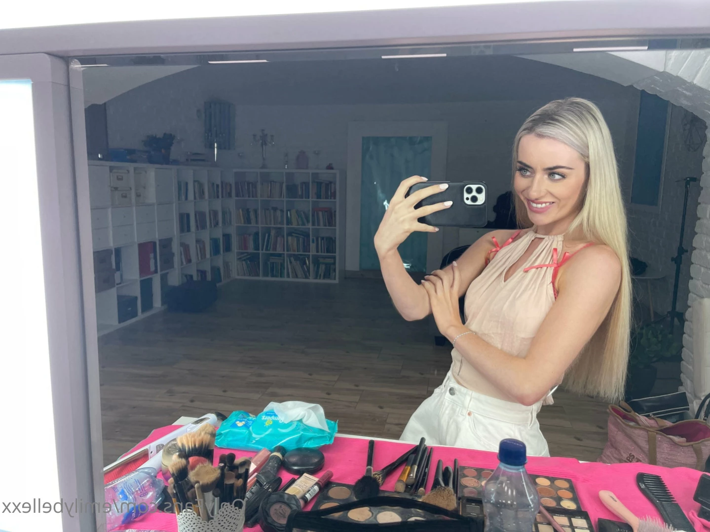 Emily Bellexx [ emilybellexx ] Onlyfans leaked photo 16216542 on Hotleaks.tv