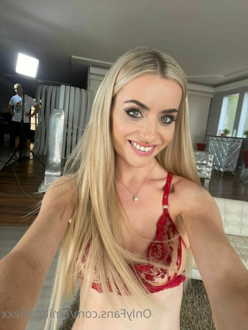 Emily Bellexx [ emilybellexx ] Onlyfans leaked photo 16317516 on Hotleaks.tv