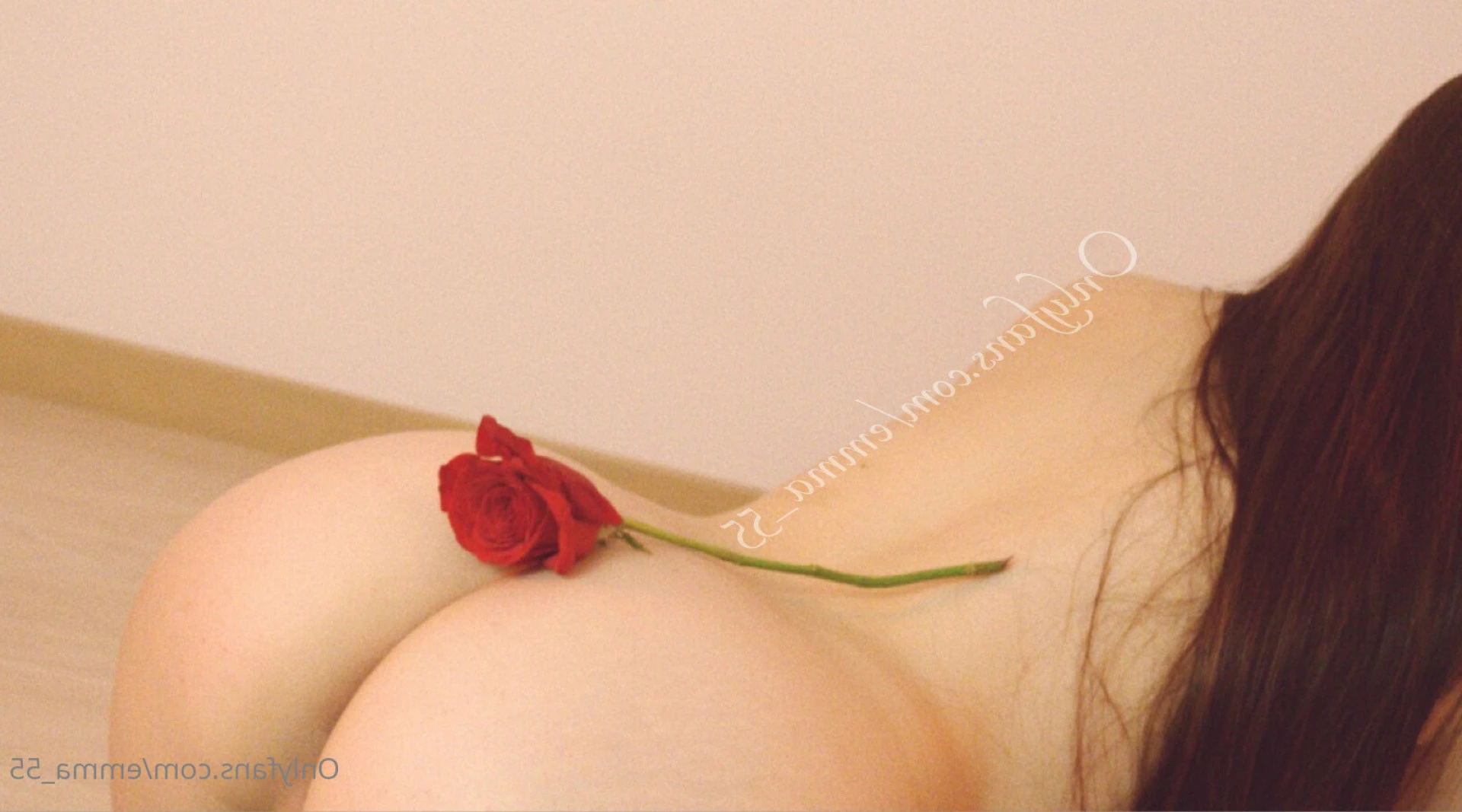 Emma [ emma_55 ] Onlyfans leaked photo 7637512 on Hotleaks.tv