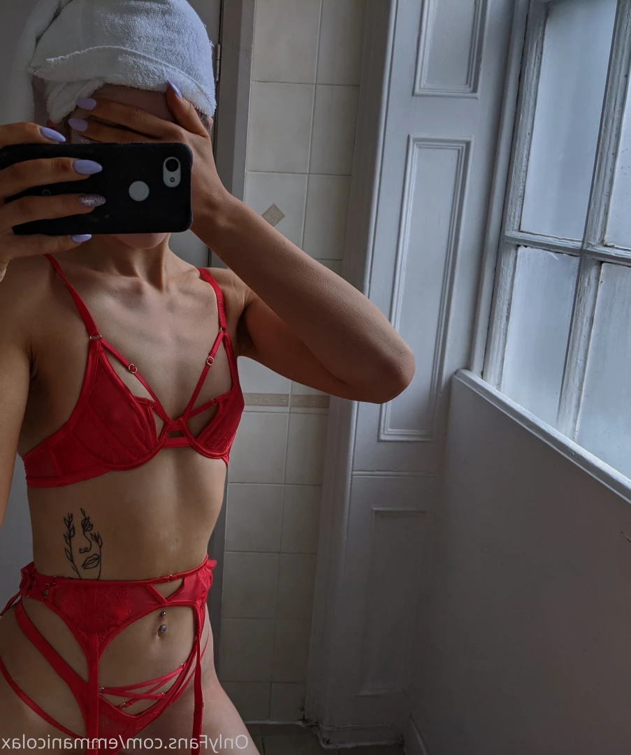 EM 💋 [ emma_moo ] Onlyfans leaked photo 7355085 on Hotleaks.tv