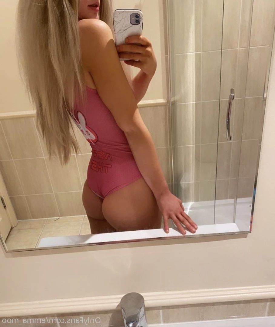 EM 💋 [ emma_moo ] Onlyfans leaked photo 7357817 on Hotleaks.tv