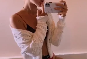 EM 💋 [ emma_moo ] Onlyfans leaked video 7705598 on Hotleaks.tv