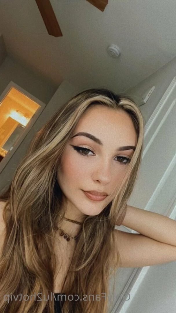 Emma NYU Freshie 😇 [ emmacaulfield18 ] Onlyfans leaked photo 10586796 on Hotleaks.tv