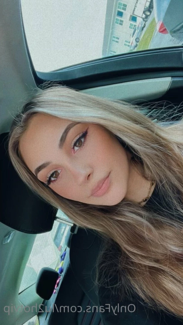 Emma NYU Freshie 😇 [ emmacaulfield18 ] Onlyfans leaked photo 10587053 on Hotleaks.tv