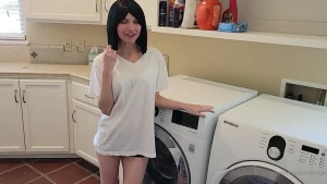 7704386