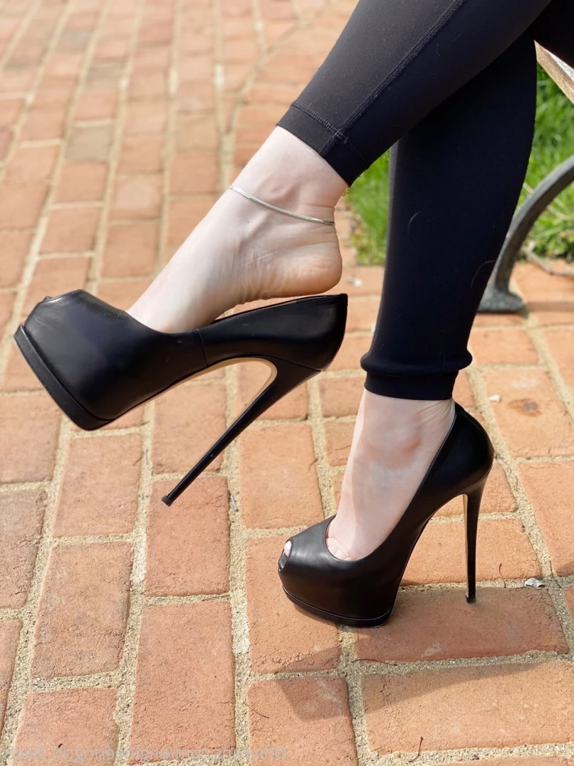 Mara Winter [ engineering_in_heels ] Onlyfans leaked photo 7167251 on Hotleaks.tv