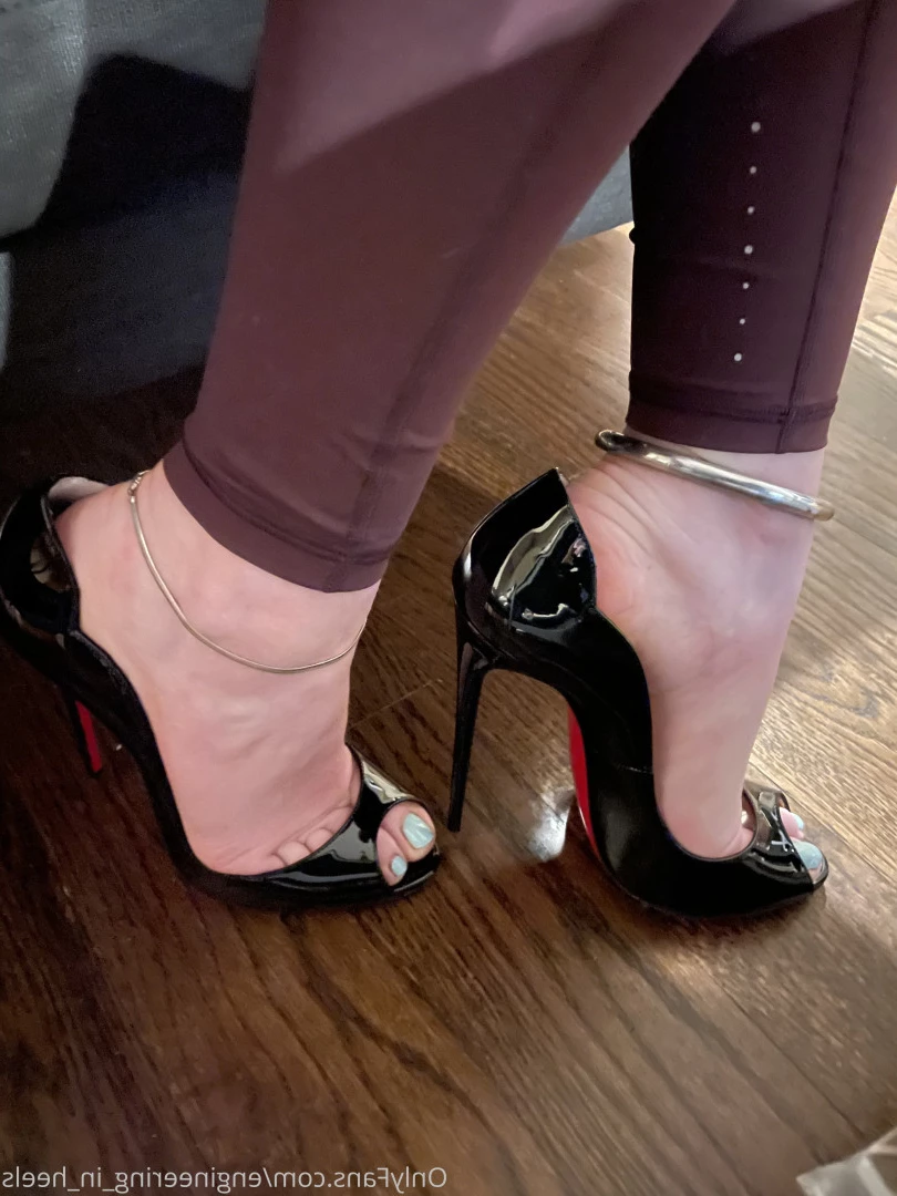 Mara Winter [ engineering_in_heels ] Onlyfans leaked photo 7167773 on Hotleaks.tv